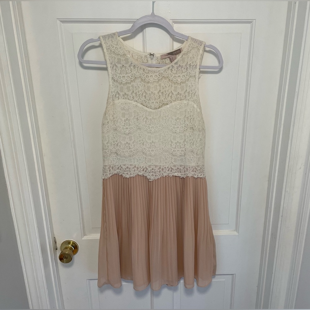 Medium Forever 21 cream lace dress